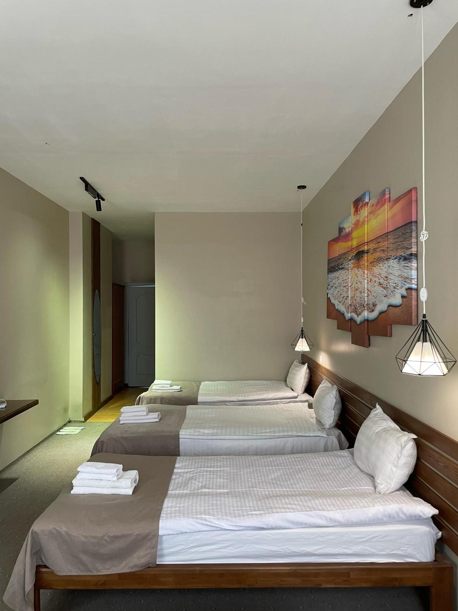 Salam Hotel Osh Bagian luar foto